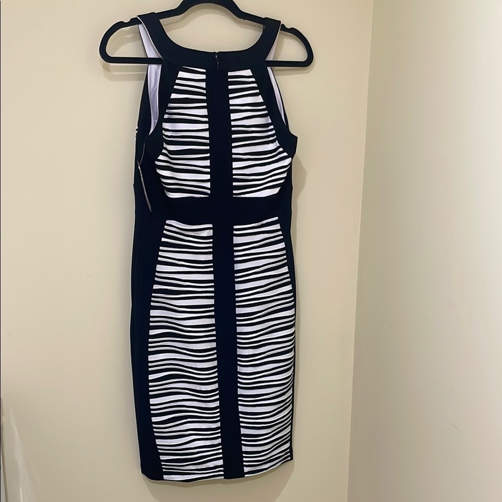 Jax Black and White Halter Bodycon Midi Dress with built in Bra /Stretchy Size10 - Picture 3 of 10